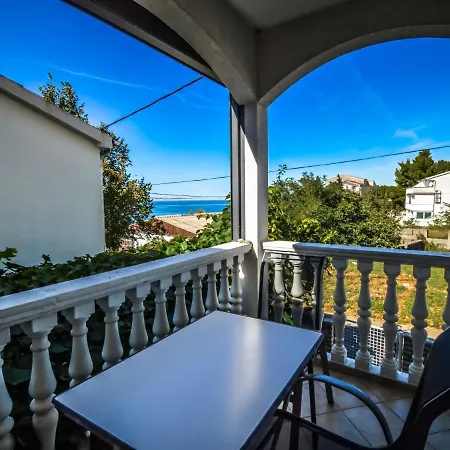 Apartamento Ana-1 By Interhome
